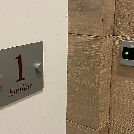 شقة Emilius *